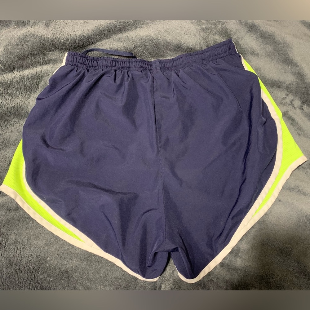 Nike Dri-fit Shorts - Picture 3 of 3